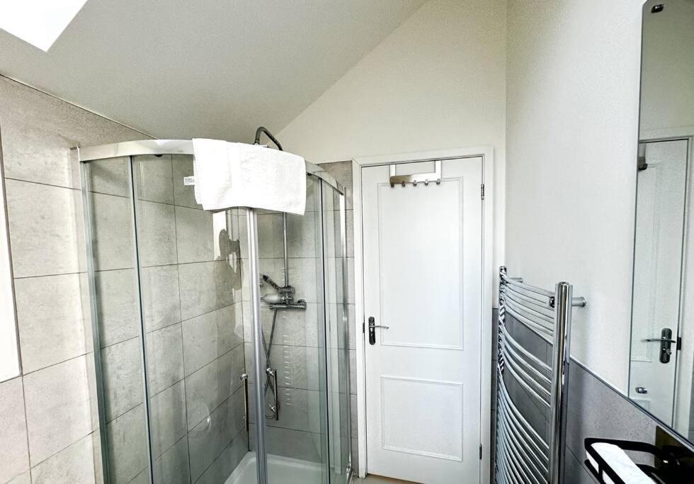 Villa Hutchcomb Villa, 4 Bed Luxury House,oxford+parking Oxford